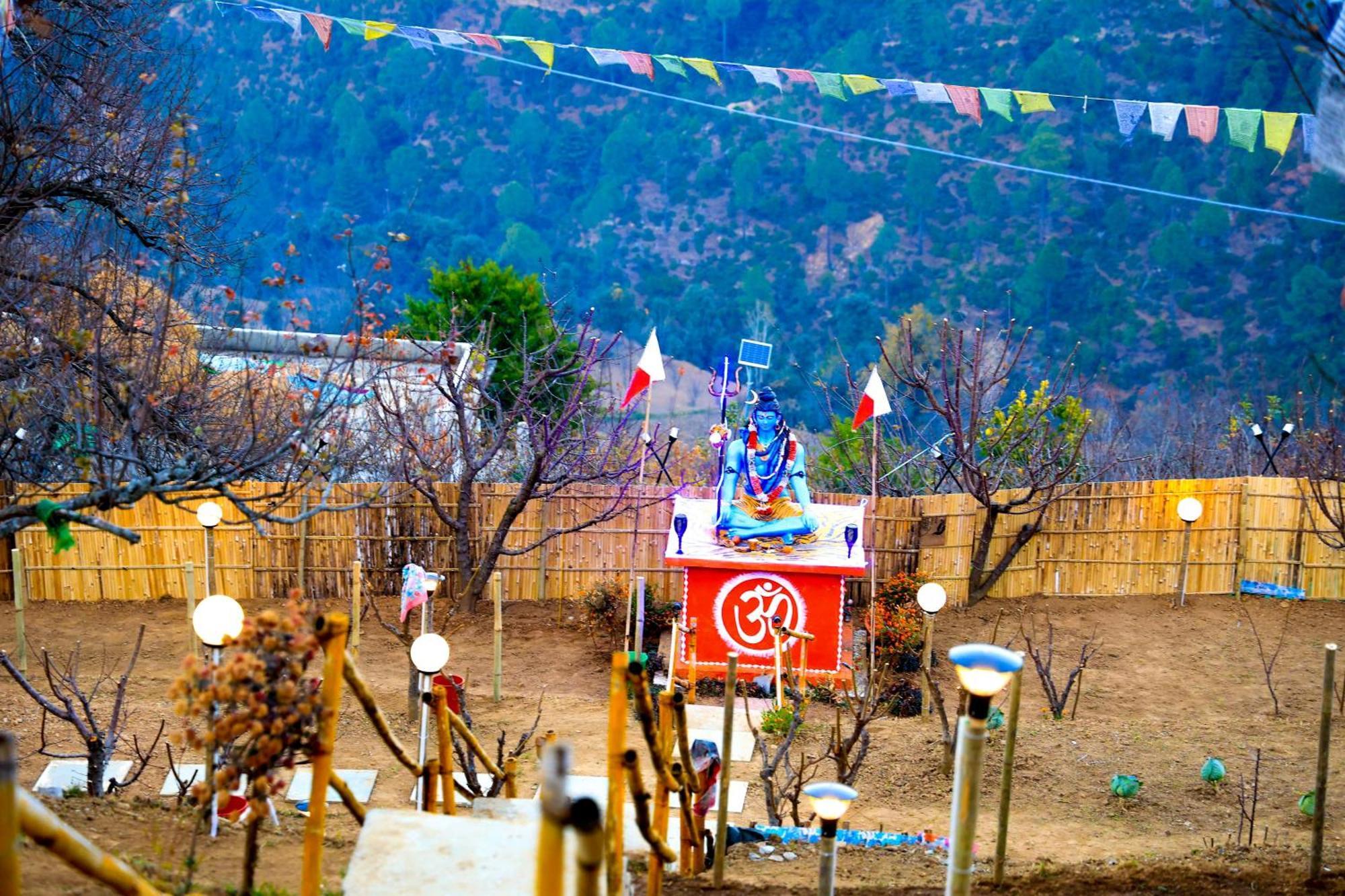 The Pahadi Nest Mukteshwar 호텔 외부 사진